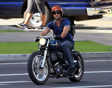 Alex O'Loughlin