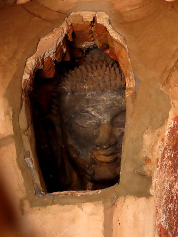 Buddha im Buddha
