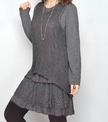 Kleid mit Spitze im Lagenlook