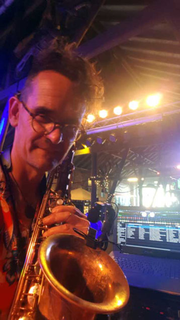 DJ,Saxophon,Saxophonist,DJ und Sax, DJ und Saxophonist, DJ plus Saxophon, DJ plus Saxophonist, Deejay, Hochzeit, Hochzeits-DJ, Hochzeitsdj, Eventdj
