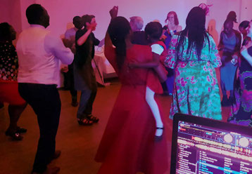 Multikulturelle Hochzeit,Globalista,DJ,Saxophon,Saxophonist,DJ-Saxophonist,aus einer Hand