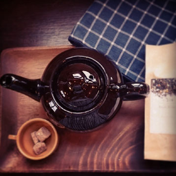 BROWN BETTY & studio m'