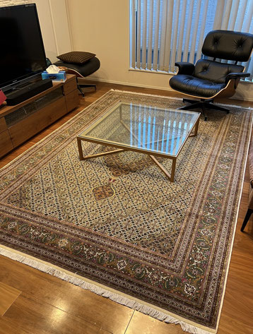 TABRIZ  3X2　6㎡　FISH　ﾏﾗﾗﾝ MAZHABI工房　インテリアとの調和のとれた絨毯をお選びいただきました。とても素敵です。