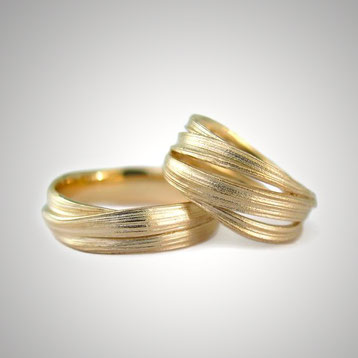 Apprendre à fabriquer une bague dorée en Mitsuro Hikime 