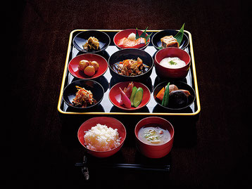 昼食イメージ