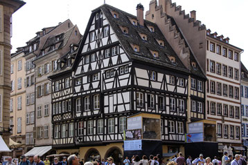 Bild: Place de la Cathédral in Strasbourg