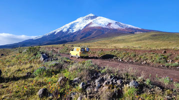 Die Piste zum Refugio Jose Rivas beim Cotopaxi