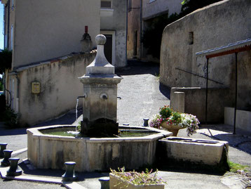 Fontaine octogonale