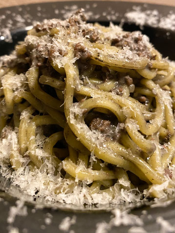 37.     黒いボロネーゼ ピリ辛黒胡麻風味　🌶️🌶️  🧀　１,２００円 