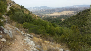 Herrliche Aussichten auf das Tal zwischen der Sierra de Líjar und Olvera