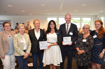 v.l.n.r.: Birgit Wintermann, Prof. Dr. Christiane Vaeßen, Karl-Heinz Backes & Evelyn Myrennne, Jorma Klauss, Gerda Köster und Veranstaltungsmoderatorin Katharina Menne.