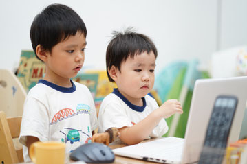 子どもの動画視聴　見させるのは良くない？