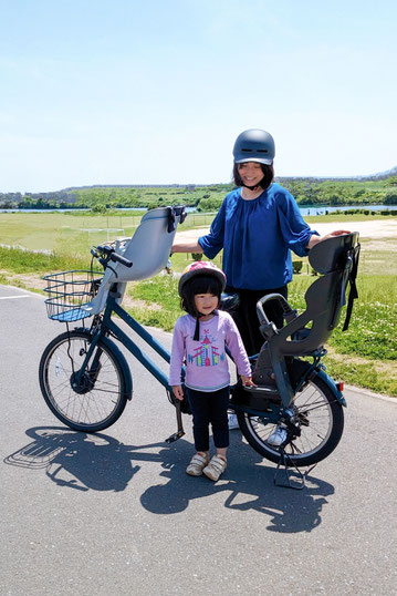 子どもを自転車の後ろに乗せる　気を付けるポイント