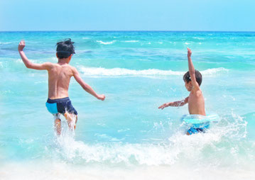 海のレジャー　海水浴を楽しむために気を付けるポイント