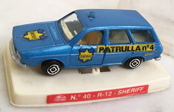 Sobre la base del Renault 12 TS familiar se crearán a partir de 1984 las versiones patrulla sheriff y policía de tráfico
