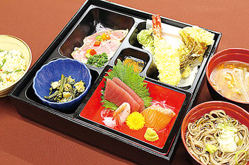 昼食イメージ