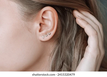 ピアス