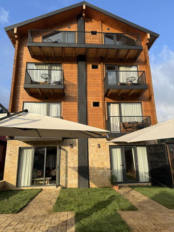 Catski, Bakhmaro, Catski lodge, Bakhmaro Base, Riders Lodge