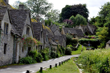 Arlington Row mit kleinen Steinhäuschen in Bibury ©My own Travel
