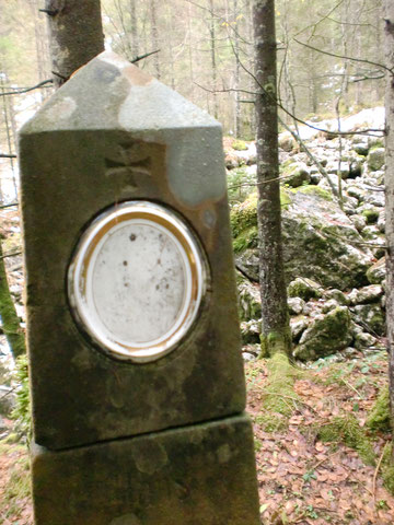 Gedenkstein, Niederdürren, Dürrenbach, Höplinger, Hallstatt, Schiunfall, Obelisk