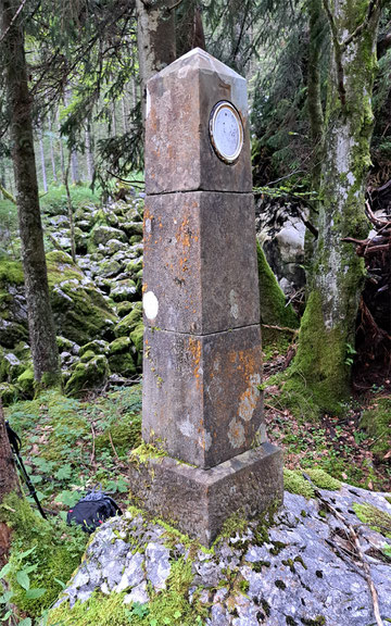 Gedenkstein, Niederdürren, Dürrenbach, Höplinger, Hallstatt, Schiunfall, Obelisk
