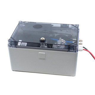 UNIbox MINI Schutzbox für die E-Luftfederung im Ford Transit V363
