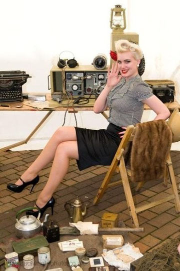 Modelo pin up radio operadora.