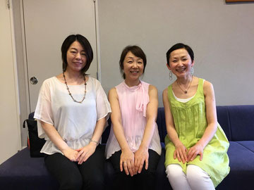 右から　鈴木由美子さん、私、佐分理恵さん