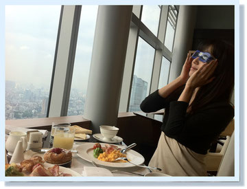 食べたいし、観たい。あとでゆっくり平らげます