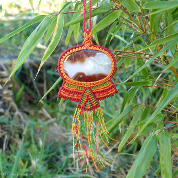 kp kitsch-paradise artisans créateurs création tissage macramé micromacramé couleur nature art pendentif agate crazy pierre stone