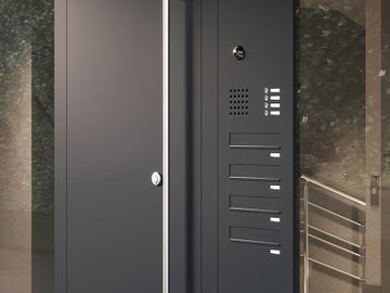Austausch einer alten Klingelanlage gegen ein modernes System in einem Altbau.