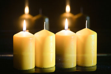 Alfred Fröschl - „Advent“ ISO400 – F/4 – 1/15sek, Doppelbelichtung
