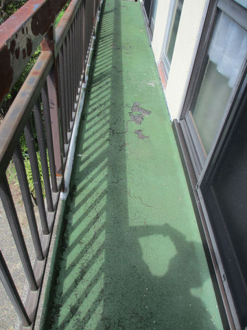 森町I邸ベランダ床・施工前の画像