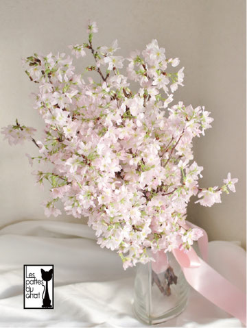 桜のクラッチブーケ【生花】 - ウェディングフラワーセレクトショップ 桜のクラッチブーケ【生花】 - ウェディングフラワーセレクトショップ