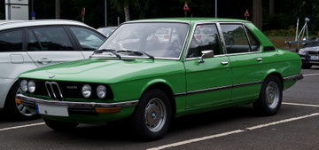 BMW 528i (E12)