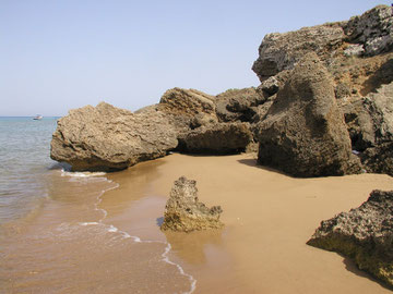 einsamer Strand auf Zakynthos