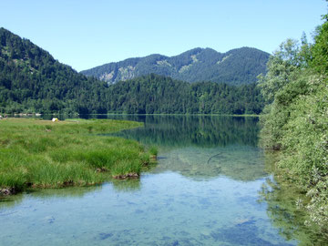 Weitsee mit kristallklarem Wasser