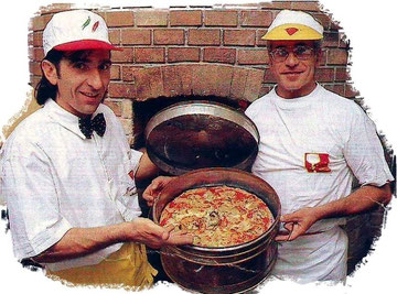 Salvatore con Bertuzzo della Scuola Internazionale  Pizzaioli  www.pizzaepastaitaliana.it