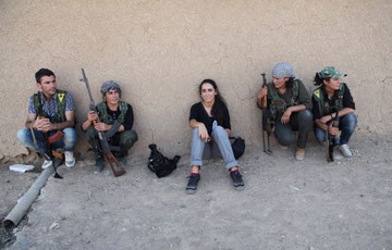 Kurdiske kvinder fra PYD (syrisk PKK)