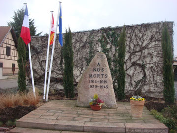 Monument for the Meyenheim fallen in the town center