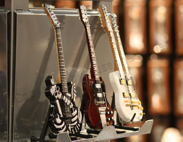 Mini-Gitarren mit viel Liebe zum Detail