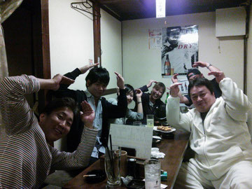 やきとり居酒屋で