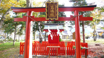 生島足島神社摂社「荒魂社」（長野県上田市）