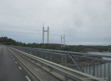 "Tjörnbron" auf die Insel Tjörn