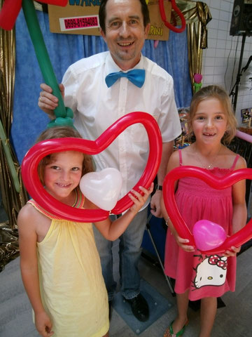 Die jungen Ladies und die Balloonherzen....