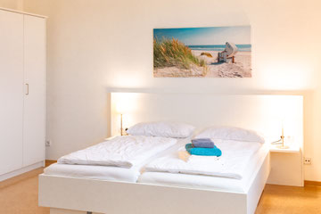 hergerichtetes Doppelbett