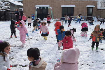 さあ、雪あそび開始です。