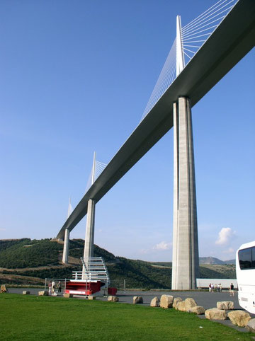 Europas größte Hängebrücke bei Millau