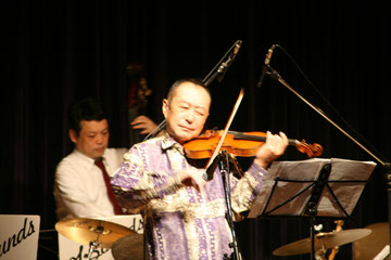 斎藤ネコさんの熱い演奏!