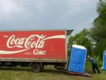 xDD jetzt wissen wir woher cola kommt ;'D